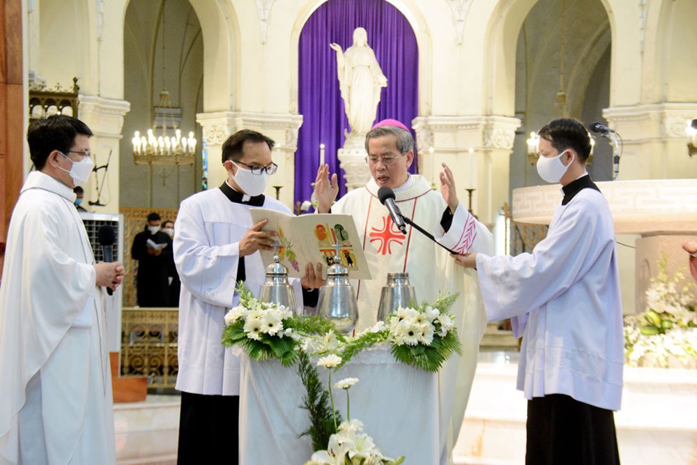Tổng Giáo phận Sài Gòn: Thánh lễ Truyền Dầu năm 2020