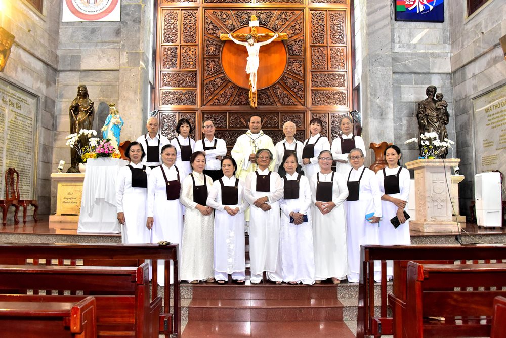 Hội Dòng Ba Cát Minh - Mừng kính Đức Mẹ Núi Cát Minh bổn mạng ngày 16.7.2020