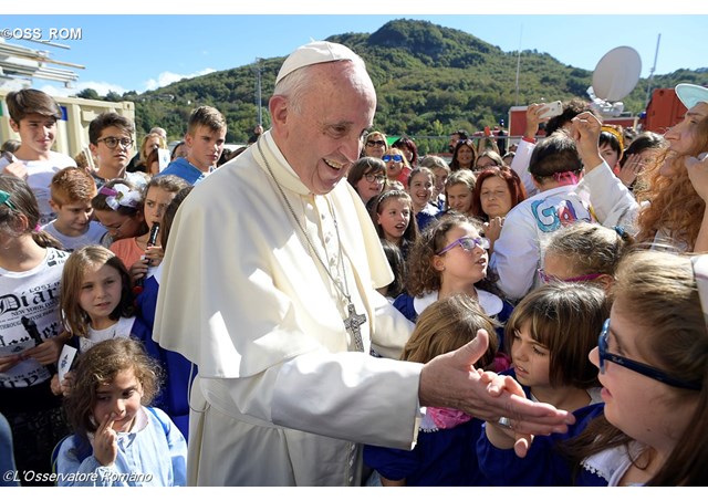 Đức Thánh Cha tiếp 7 ngàn người trẻ Italia phục vụ dân sự
