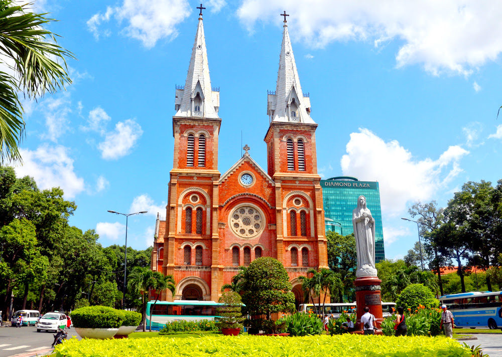 Giấy cho phép trùng tu Nhà thờ Chính tòa Đức Bà Sài Gòn
