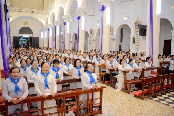 Hội Các Bà Mẹ Công Giáo TGP: Hành hương Năm Thánh